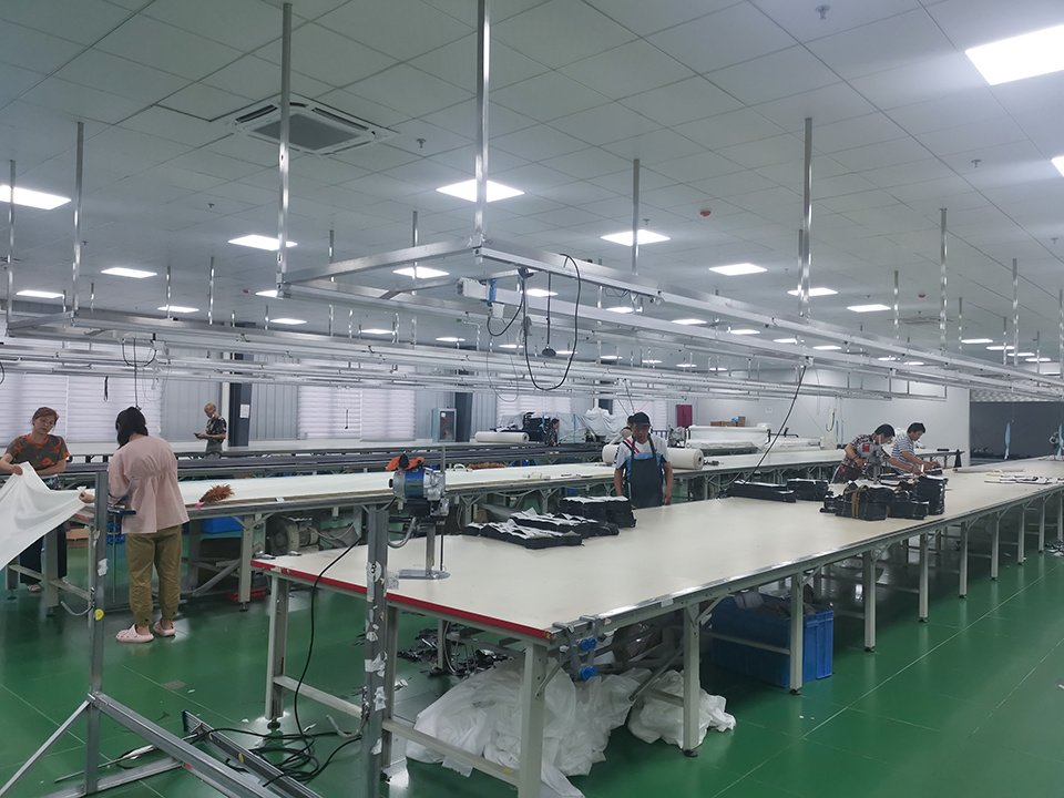 Cutting tables