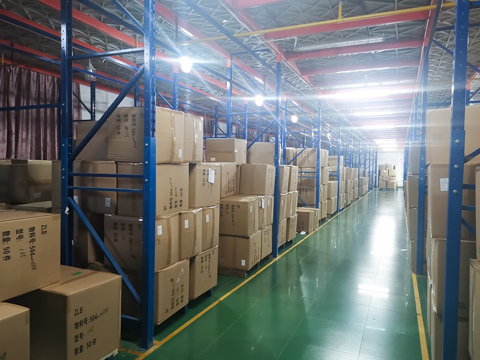 Garment warehousing