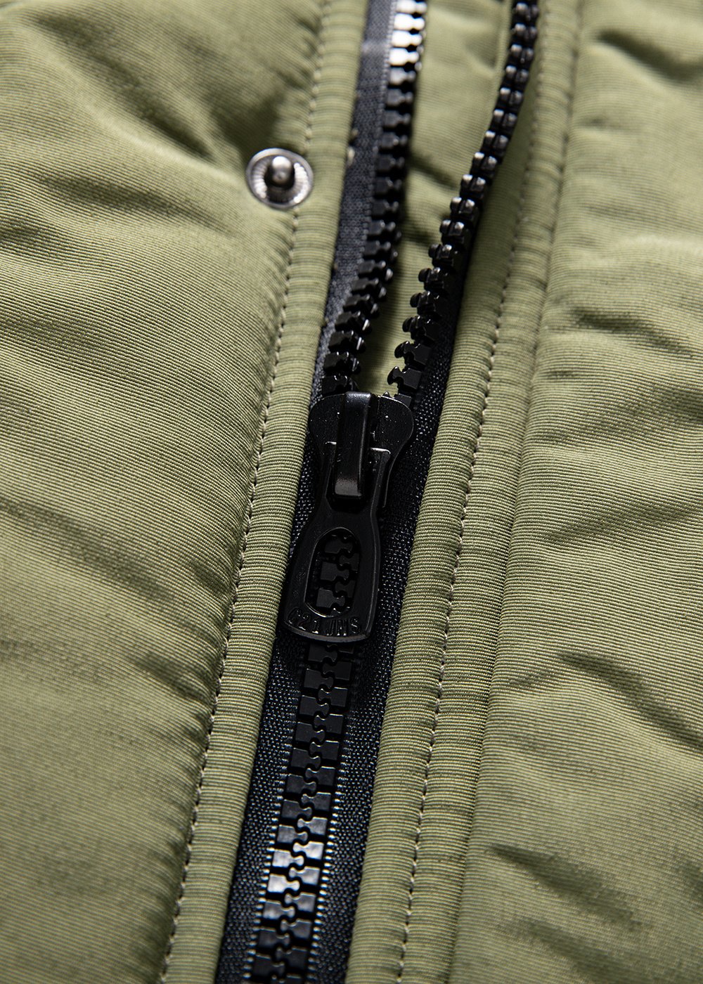 insulated detatchable faux fur hood parka in amry green – view 4