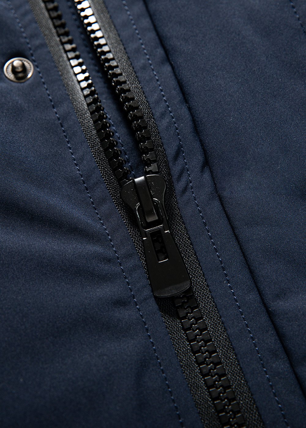 men's parka with a faux fur-hood with top stitching – view 2